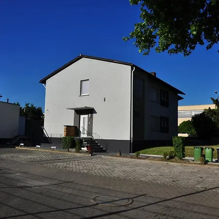 Weisenau Plaza * Mainz